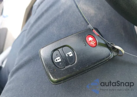 2015 Toyota Prius V Three из США, поврежденный, VIN JTDZN3EU0FJ035789